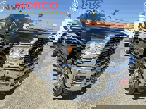 Used 2024 RAM 3500 Big Horn image 2