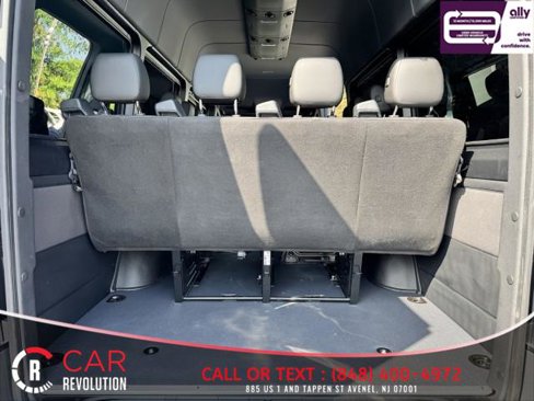 Used 2024 Mercedes-Benz Sprinter 2500 image 7