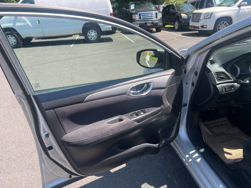 Used 2013 Nissan Sentra SV w/ Driver Pkg image 10