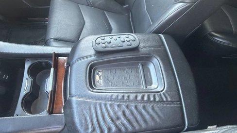 Used 2015 Cadillac Escalade Luxury image 28