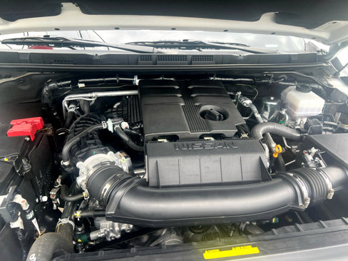 Used 2024 Nissan Frontier SV image 15