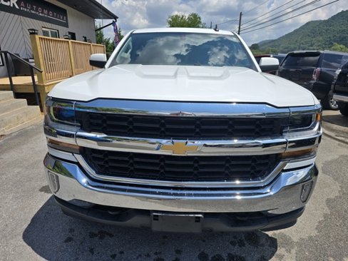 Used 2018 Chevrolet Silverado 1500 LT w/ All Star Edition image 6