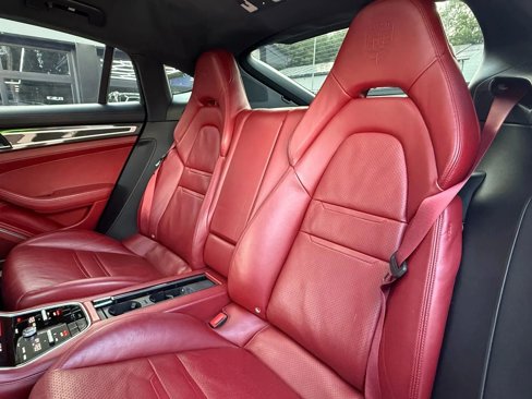 Used 2018 Porsche Panamera 4S image 41