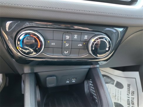 Used 2025 Chevrolet TrailBlazer LT image 25