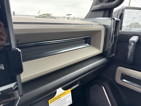 New 2026 GMC Hummer EV 4x4 Crew Cab image 17