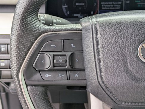 Used 2024 Toyota Tacoma TRD Off-Road image 20