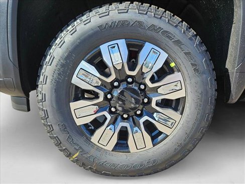 New 2026 GMC Sierra 2500 Denali w/ Denali Reserve Package image 10