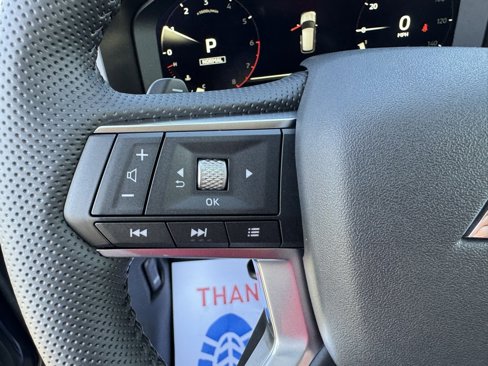 New 2025 Mitsubishi Outlander SE image 20