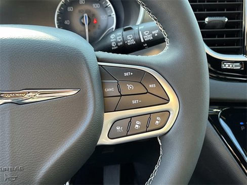 New 2026 Chrysler Voyager LX image 24