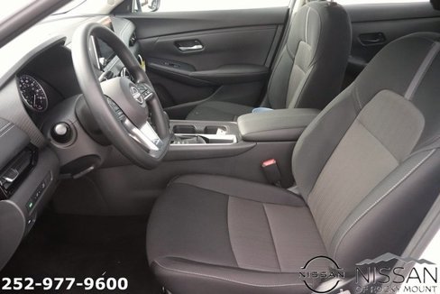 New 2025 Nissan Sentra SV image 12