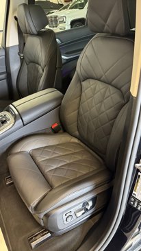 Used 2025 BMW X7 xDrive40i image 40
