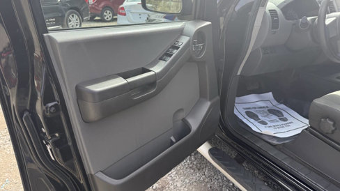Used 2013 Nissan Xterra S image 11