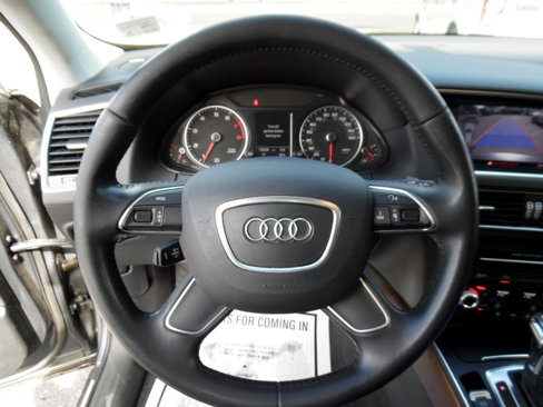 Used 2015 Audi Q5 2.0T Premium Plus w/ Technology Package image 12