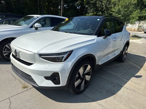Certified 2023 Volvo XC40 Recharge Ultimate w/ Protection Package Premier image 3