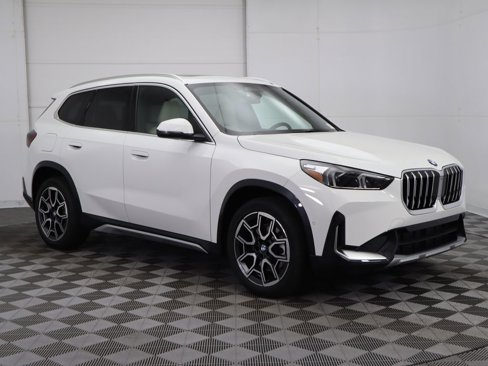 Used 2025 BMW X1 xDrive28i w/ Convenience Package image 4