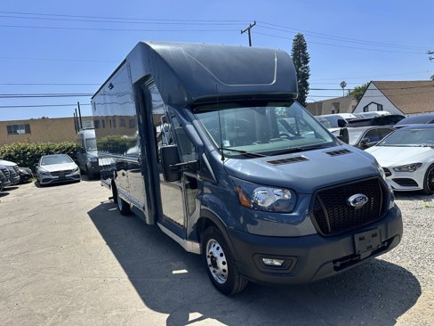 Used 2022 Ford Transit 350 DRW image 3