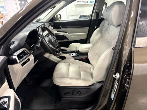 Used 2021 Kia Telluride EX w/ EX Premium Package image 10