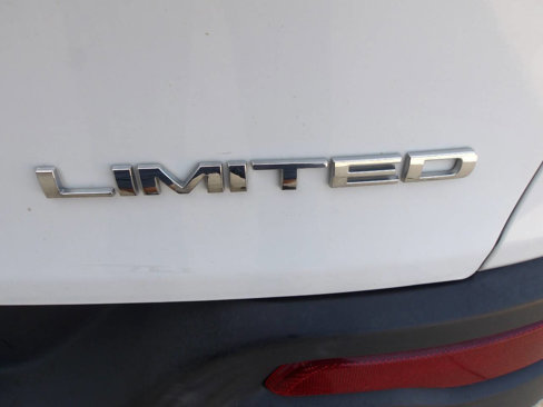 Used 2014 Jeep Cherokee Limited image 37
