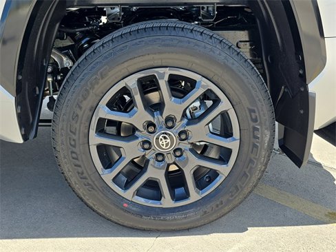 New 2025 Toyota Tundra Platinum image 33