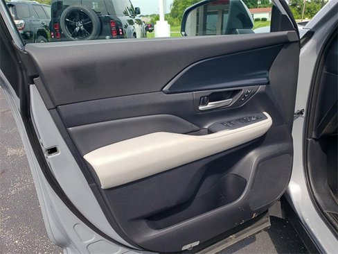 Used 2025 Toyota Grand Highlander AWD Hybrid image 9