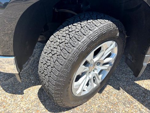 Used 2022 Chevrolet Silverado 1500 LTZ image 20
