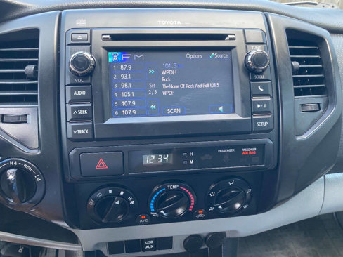 Used 2013 Toyota Tacoma 4x4 Regular Cab image 12