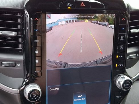 Used 2025 RAM 1500 Big Horn image 24