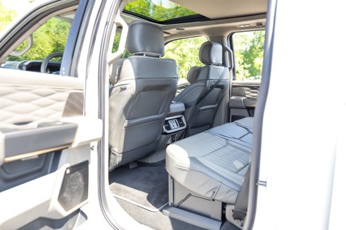 Used 2025 Ford F450 Platinum w/ Platinum Plus Package image 36
