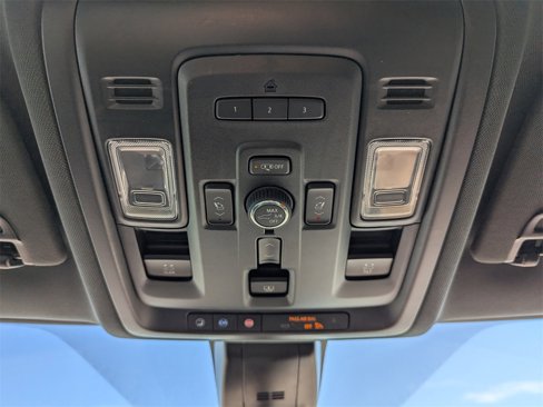 Used 2022 Chevrolet Tahoe High Country image 31
