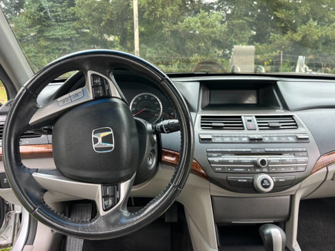 Used 2011 Honda Accord EX-L image 7