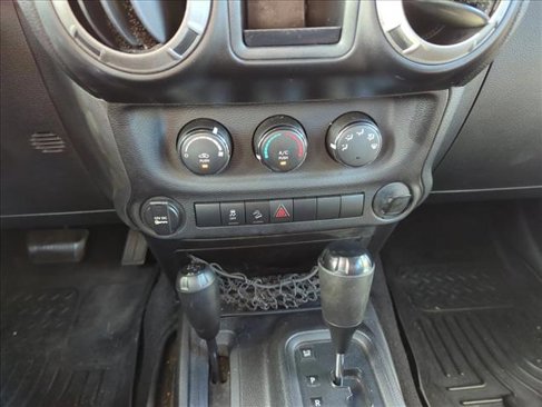 Used 2011 Jeep Wrangler Unlimited Sport image 20