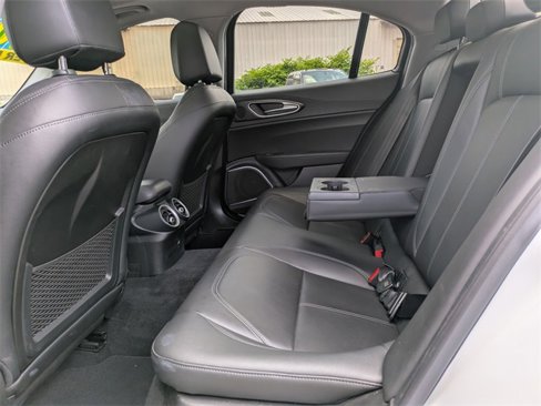 Used 2021 Alfa Romeo Giulia Ti image 20