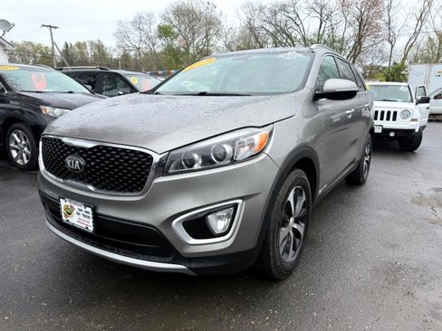 Used 2017 Kia Sorento EX image 5