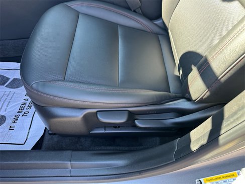 Certified 2024 Chevrolet Trax RS w/ Driver Confidence Package image 13