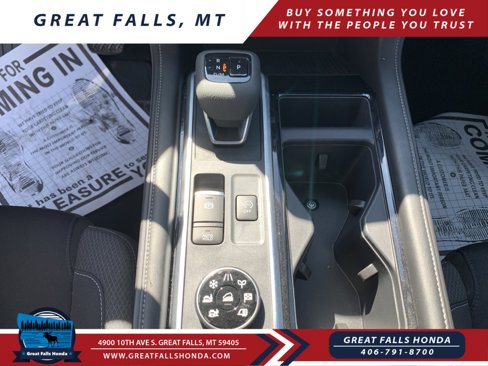 Used 2024 Nissan Pathfinder SV image 22