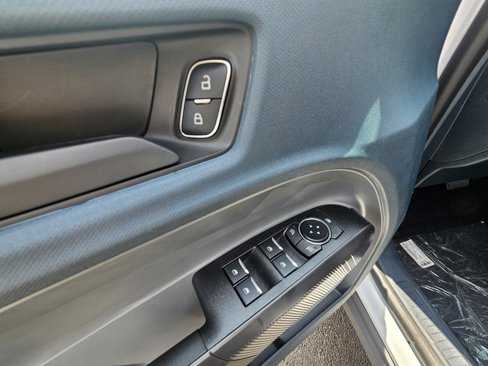 New 2025 Ford Maverick XL image 20