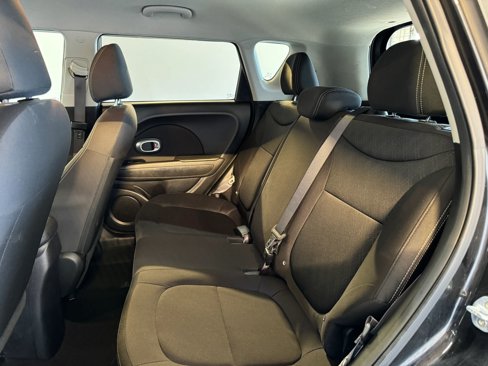 Used 2019 Kia Soul image 27