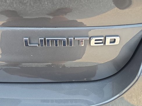 Used 2021 Jeep Grand Cherokee L Limited image 32