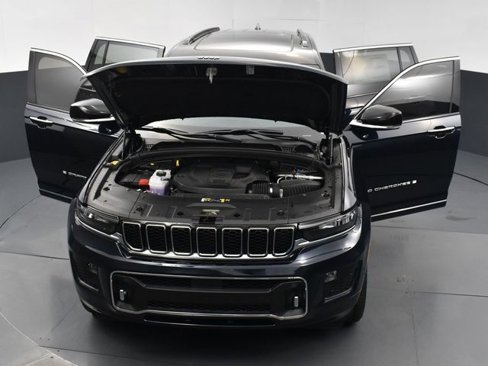 New 2024 Jeep Grand Cherokee L Overland w/ Trailer Tow Package image 69