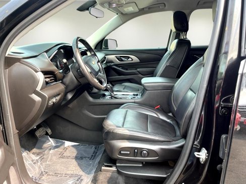 Used 2019 Chevrolet Traverse LT image 8