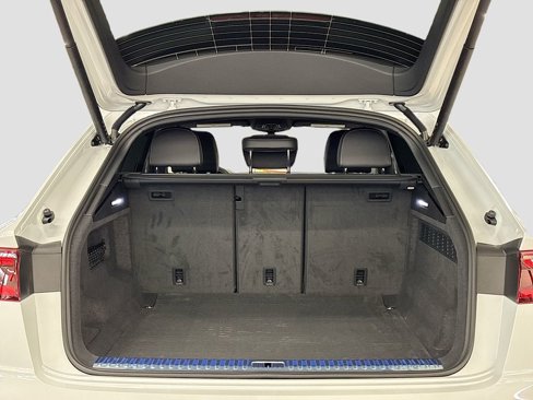 New 2025 Audi Q8 Premium Plus image 17
