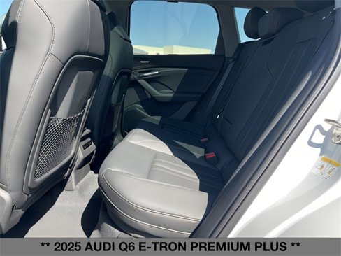 New 2025 Audi Q6 e-tron Premium Plus image 11