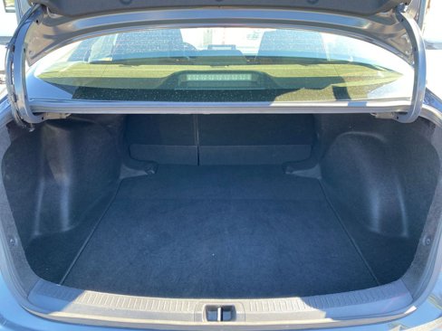 Used 2025 Toyota Corolla Hybrid Sedan image 31