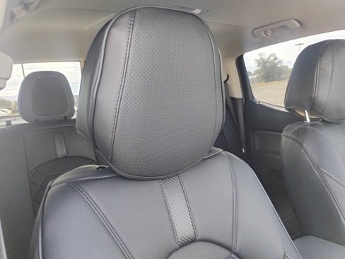 Used 2018 Chevrolet Colorado Z71 image 12