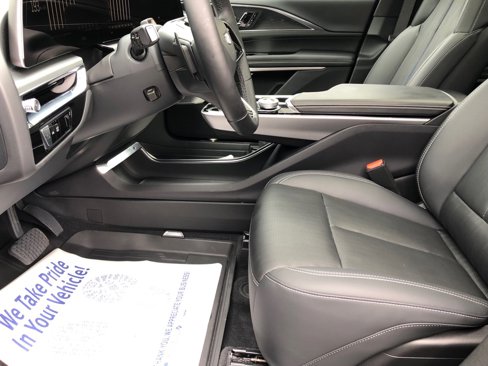 Used 2024 Cadillac Lyriq Luxury w/ LPO, Floor Liner Package image 18