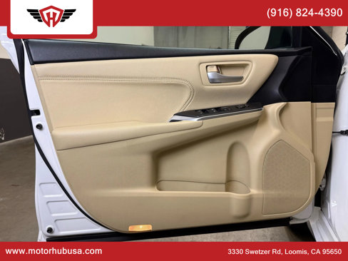 Used 2016 Toyota Camry XLE image 34