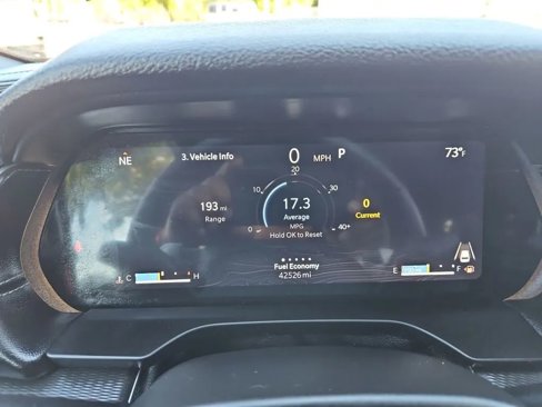 Used 2024 Jeep Grand Cherokee L Laredo image 12