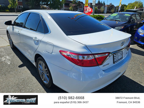 Used 2017 Toyota Camry SE image 5