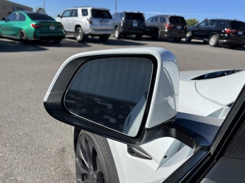 Used 2025 Tesla Model Y Performance image 23