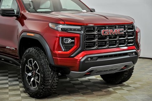 New 2026 GMC Canyon AT4X image 2